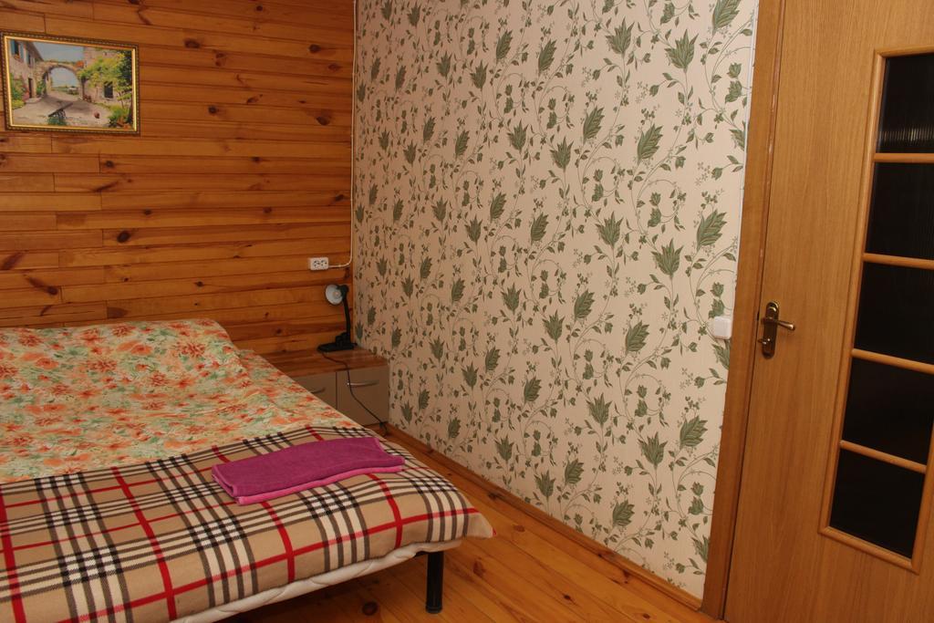 Гостевой Дом "Дача Салтов" Staryy Saltiv Dış mekan fotoğraf