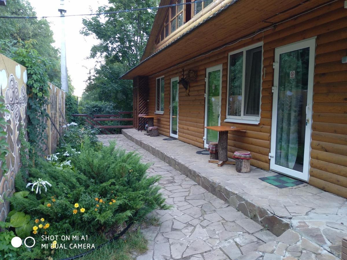 Гостевой Дом "Дача Салтов" Staryy Saltiv Dış mekan fotoğraf